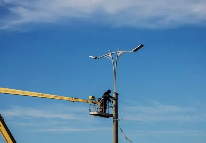 Wymiana oświetlenia na LED: remont czy modernizacja? Porównanie opcji