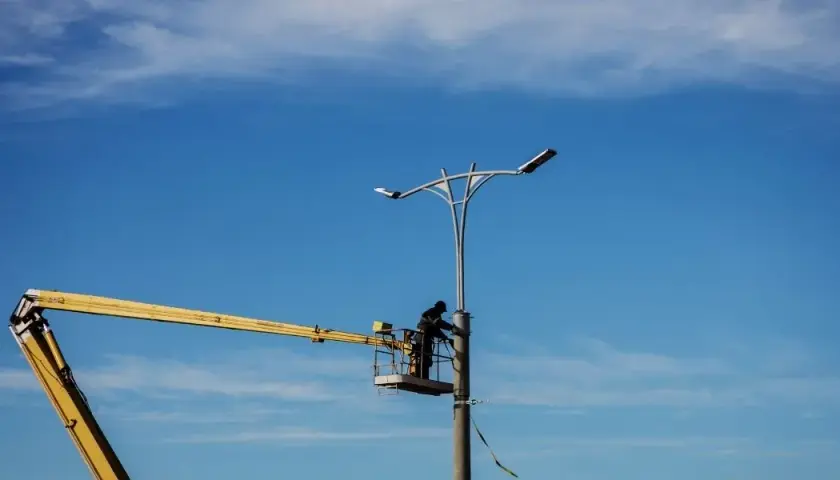 Wymiana oświetlenia na LED: remont czy modernizacja? Porównanie opcji