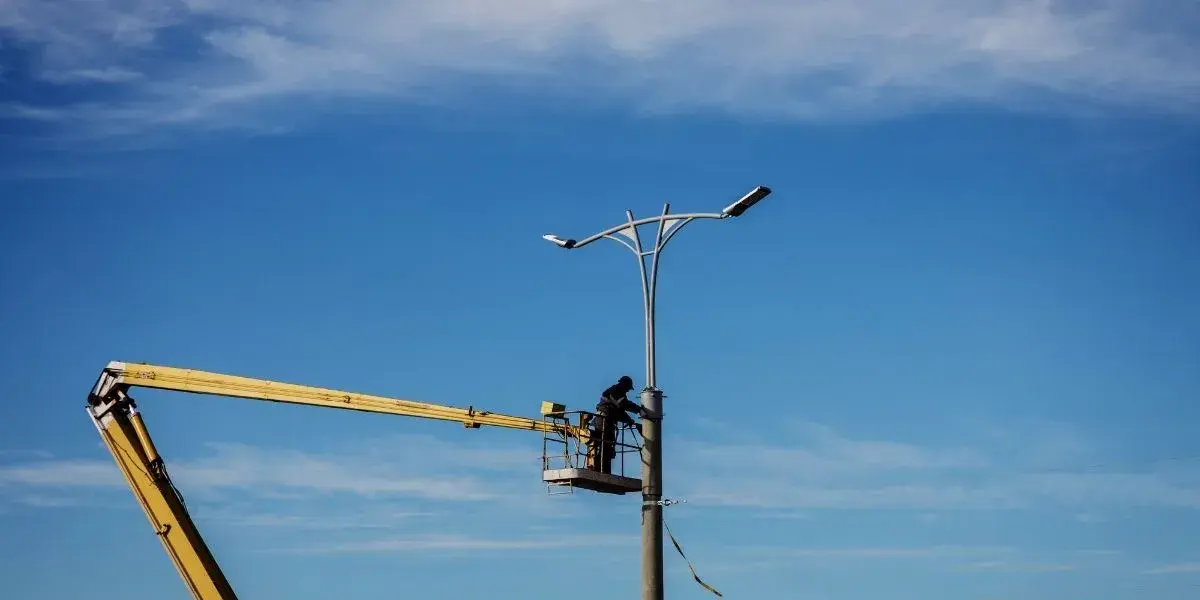 Wymiana oświetlenia na LED: remont czy modernizacja? Porównanie opcji